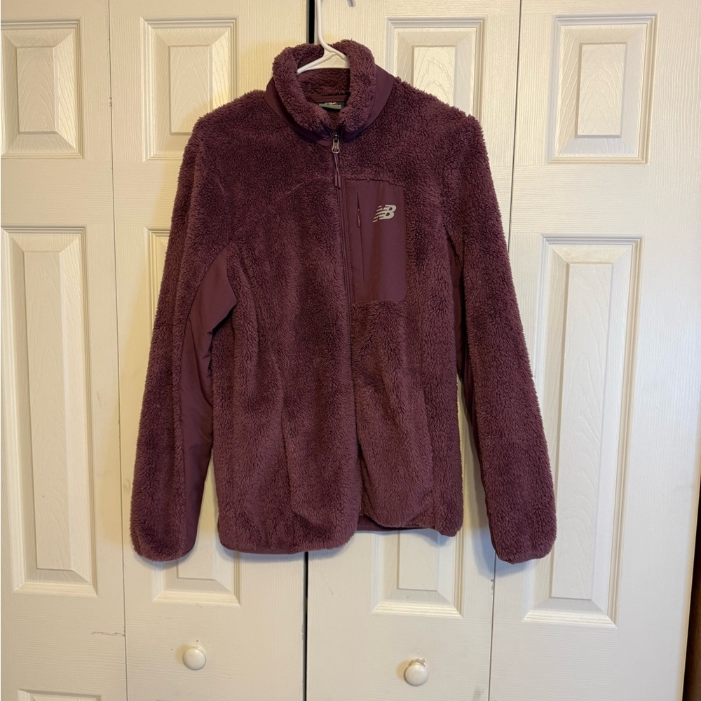 New Balance Fleece Sherpa Zip up Burgundy Jacket Medium